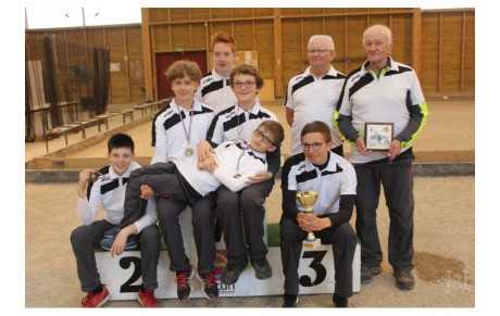 AUTUN ENTREE EN SAISON.....