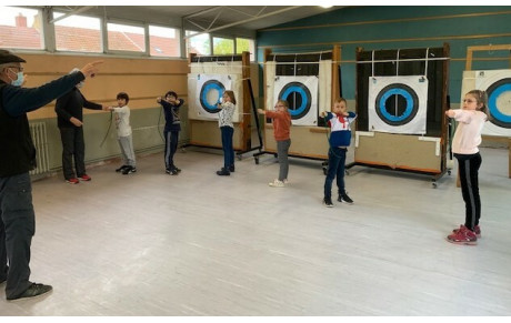 NOUS LES POUSSINS.....